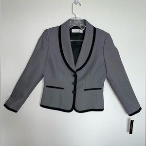 TAHARI ARTHUR S. LEVINE BLAZER SIZE 6 P